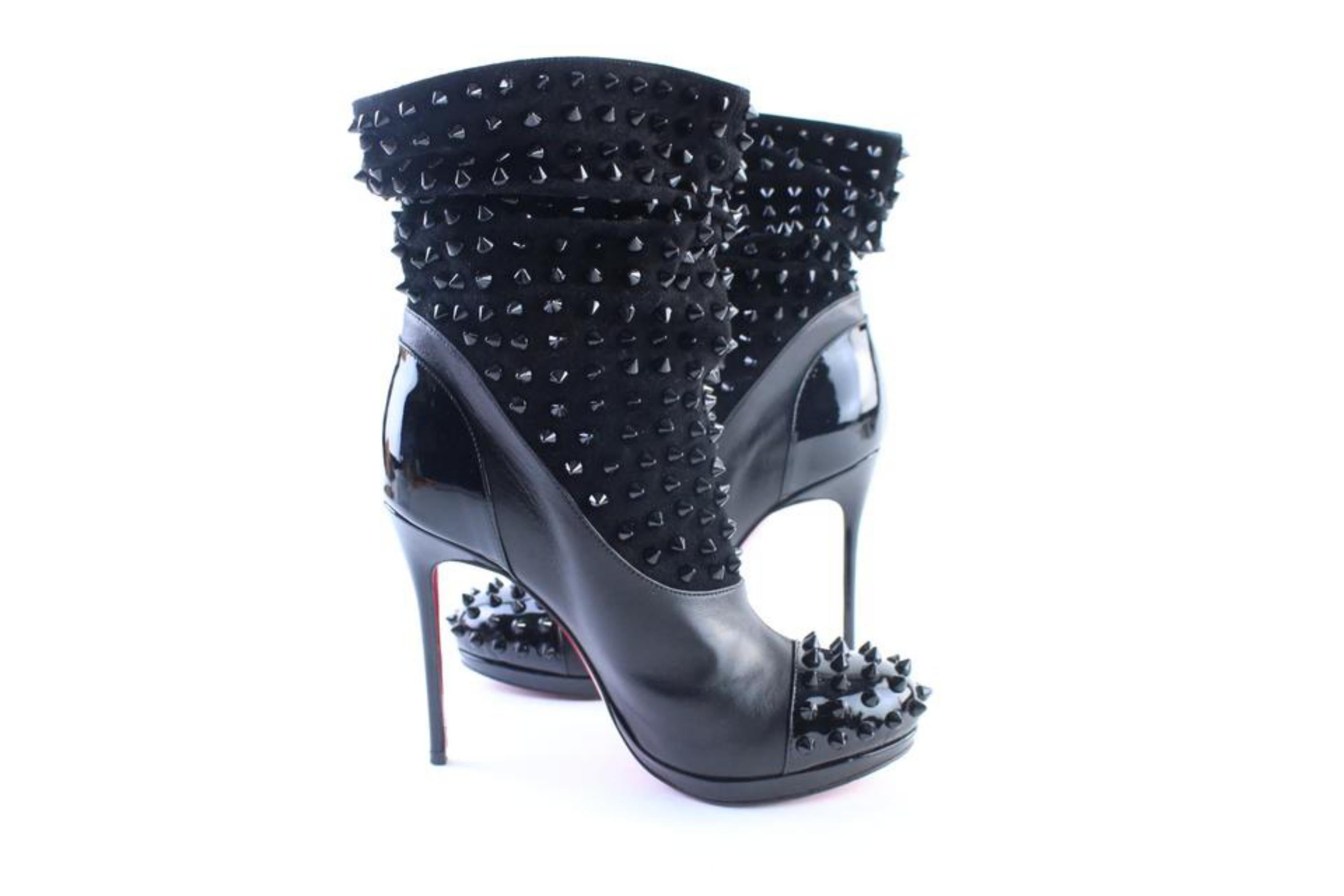 Christian Louboutin Black Spike Wars Ankle 43clr0627 Boots/Booties In Good Condition For Sale In Forest Hills, NY