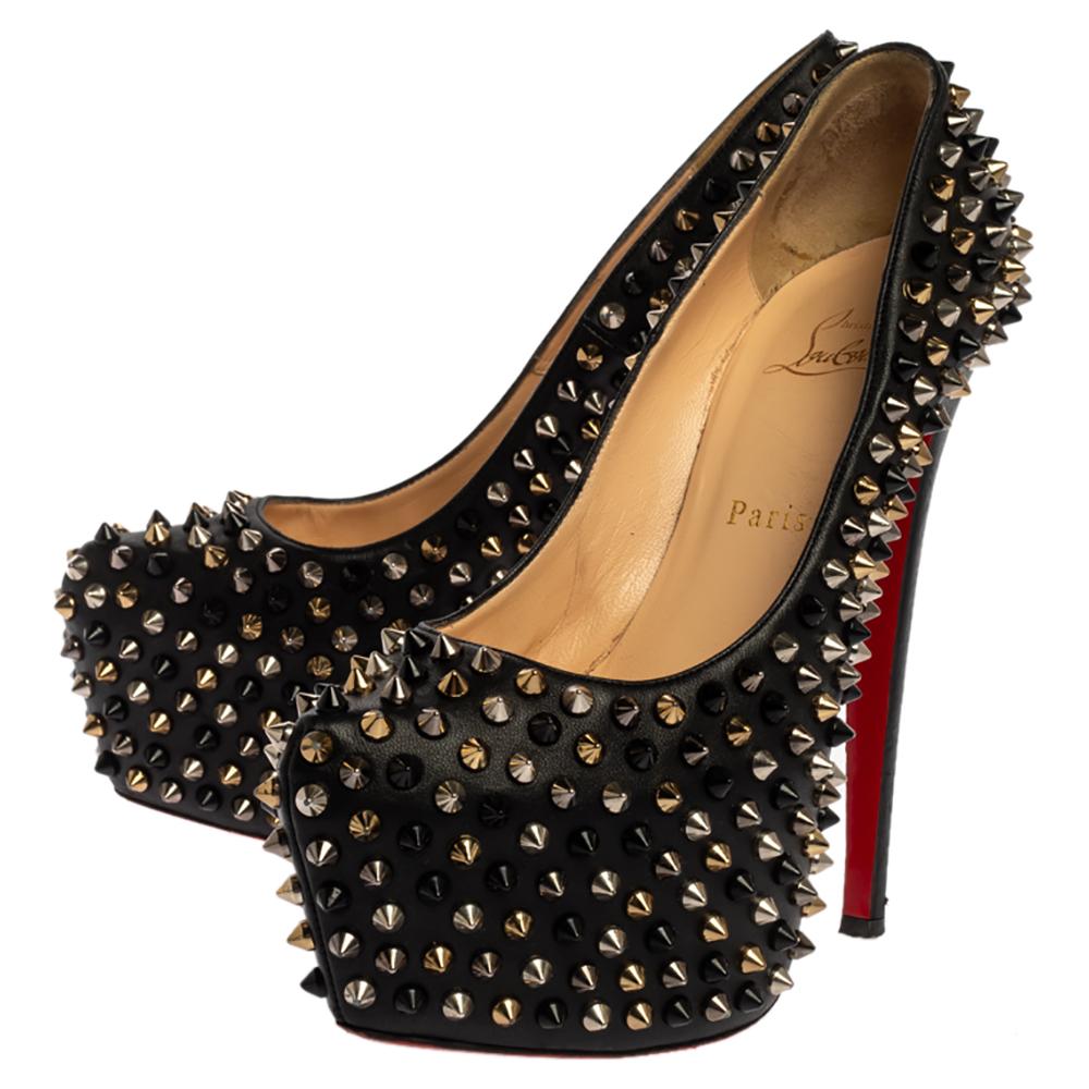 Christian Louboutin Black Spiked Leather Daffodile Platform Pumps Size 37 In Good Condition In Dubai, Al Qouz 2