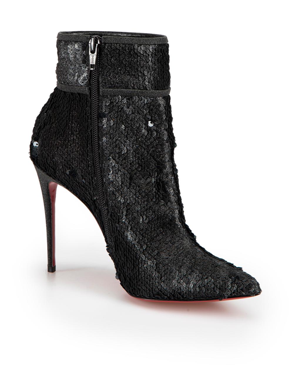 CONDITION is Never Worn. No visible wear to boots is evident on this used Christian Louboutin designer resale item.
 
 Details
 Black
 Glitter sequinned
 Ankle boots
 High heeled
 Side zip fastening
 
 
 Made in Italy
 
 Composition
 EXTERIOR: