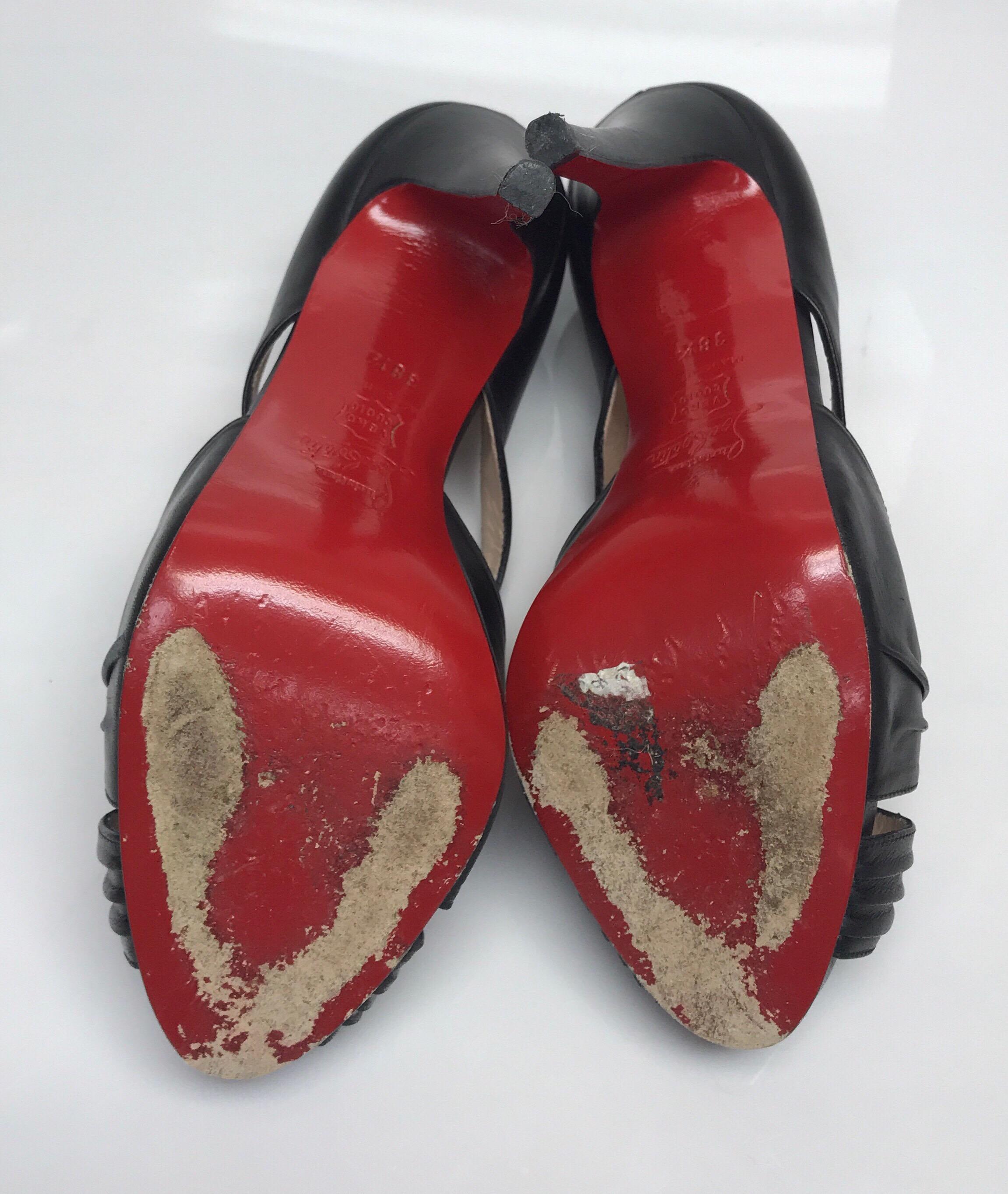 Christian Louboutin Black Strappy Platform Shoes-38.5 In Good Condition For Sale In West Palm Beach, FL