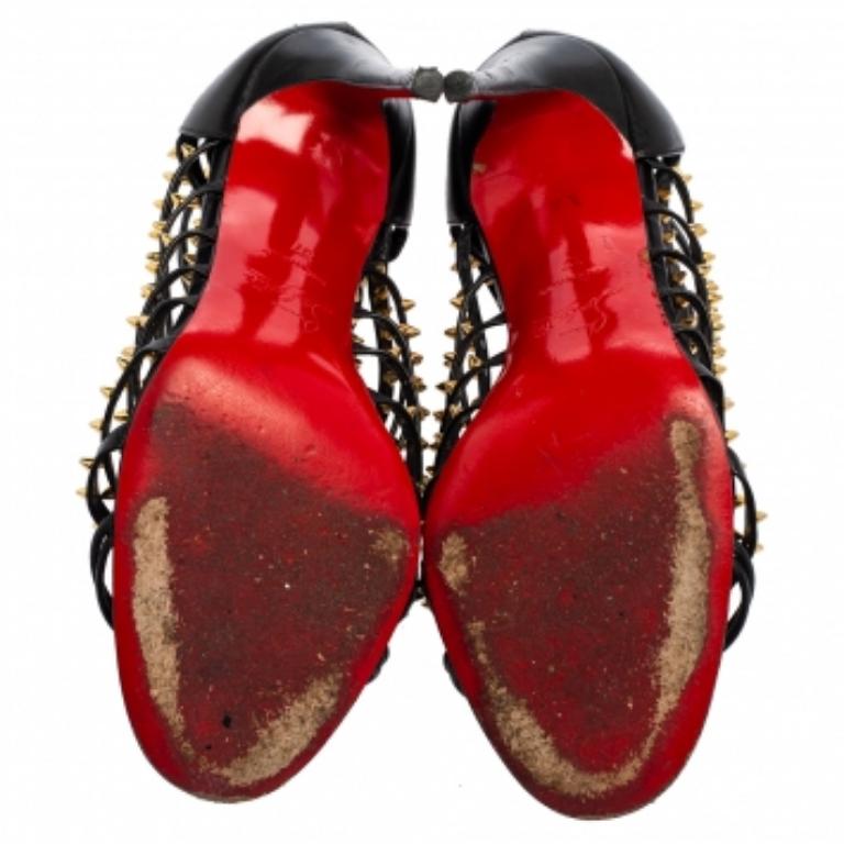Christian Louboutin - Sandales Millaclou en cuir cloutées noires, taille 37 en vente 2