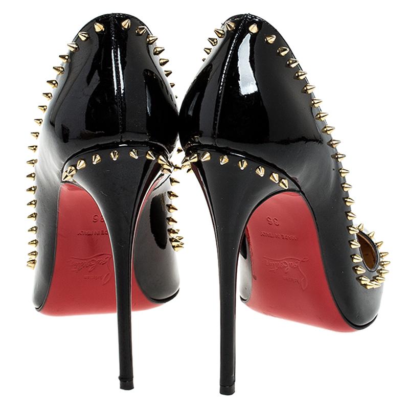 Christian Louboutin Black Studded Patent Leather Anjalina Pumps Size 36 In Good Condition In Dubai, Al Qouz 2