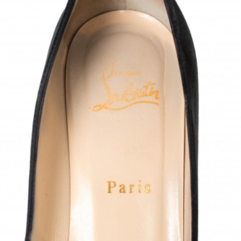 Christian Louboutin escarpins noirs en daim et cuir avec nœud papillon, taille 40 en vente 1