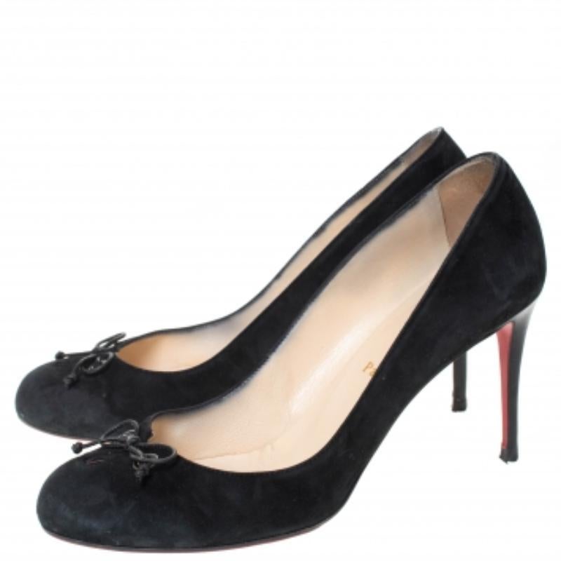 Christian Louboutin escarpins noirs en daim et cuir avec nœud papillon, taille 40 en vente 3
