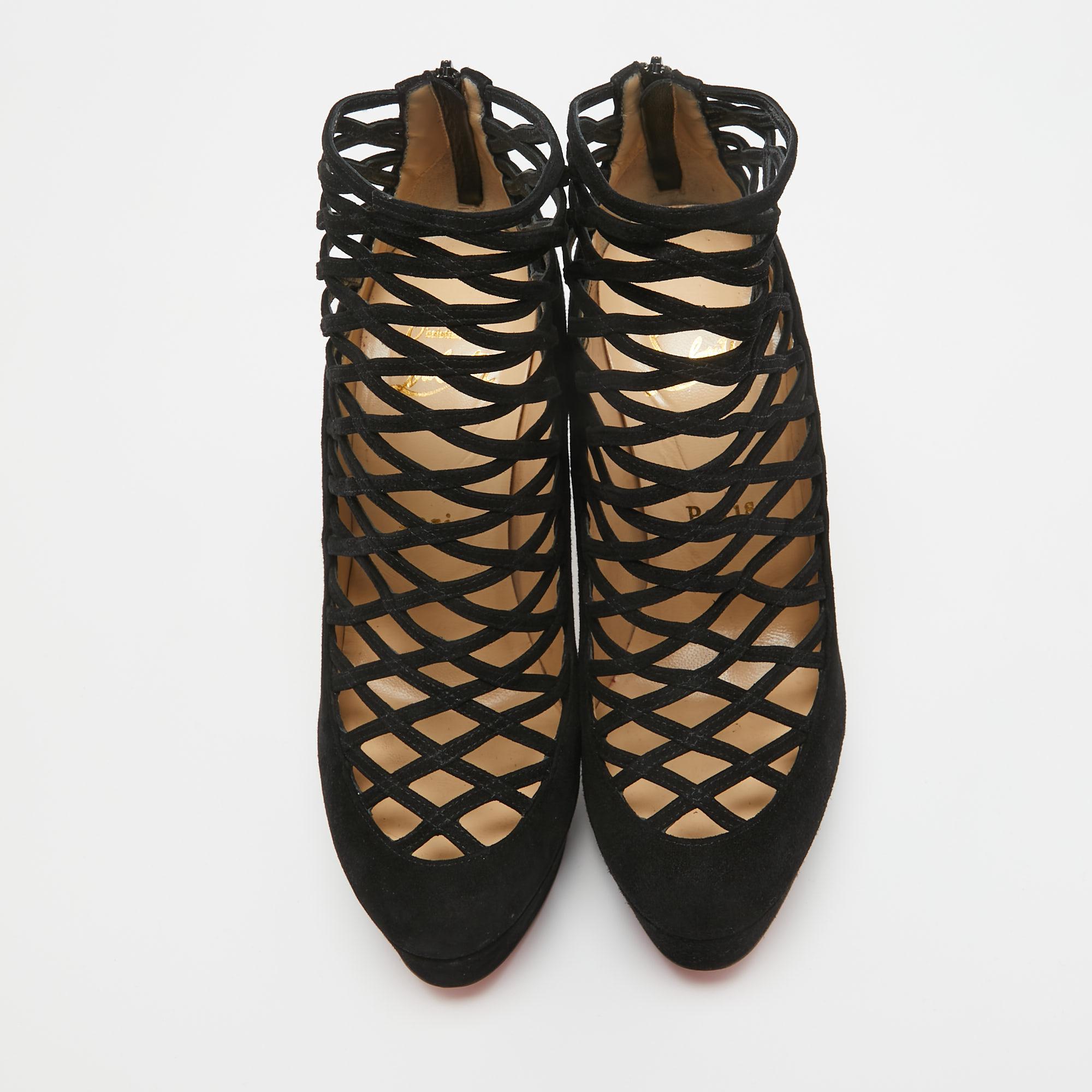 Noir Christian Louboutin Berlinissimo Ankle Boots en daim noir Taille 36.5 en vente