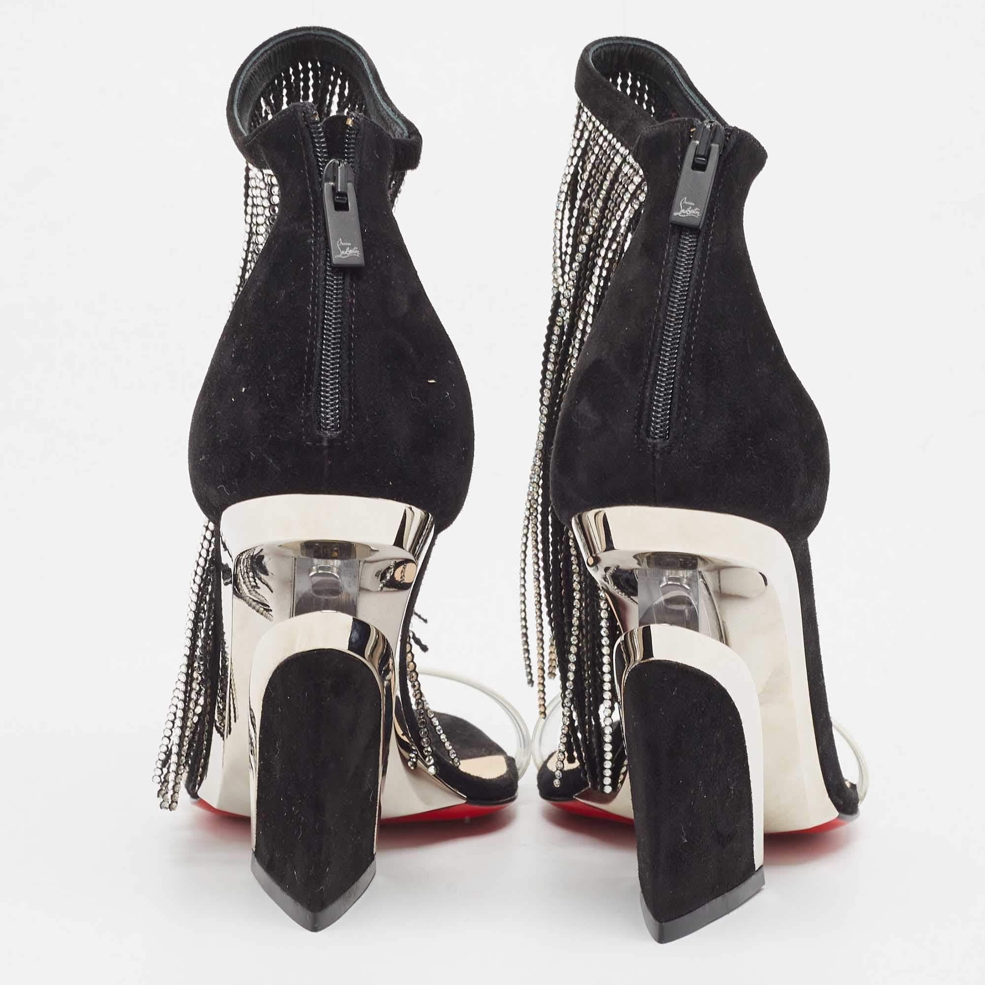 Christian Louboutin - Sandales noires en daim ornées de cristaux à franges en vente 3