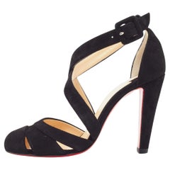 Christian Louboutin Escarpins Estradouche en daim noir Taille 35.5