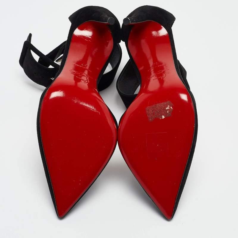 Christian Louboutin Harler, escarpins en daim noir avec bride de cheville, taille 37 en vente 1