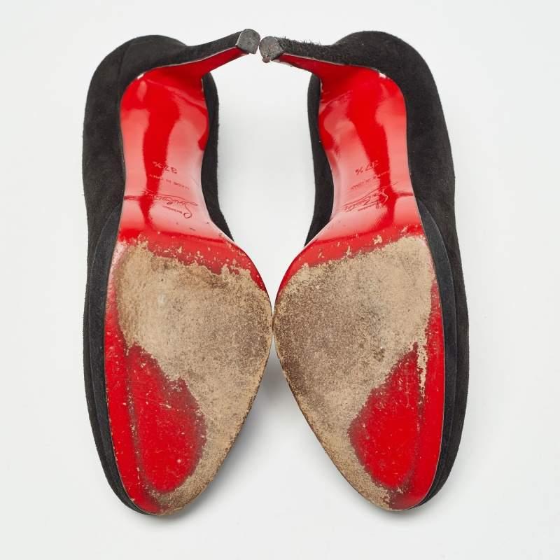 Christian Louboutin Schwarz Wildleder Neu Einfache Pumps Größe 37,5 im Angebot 2