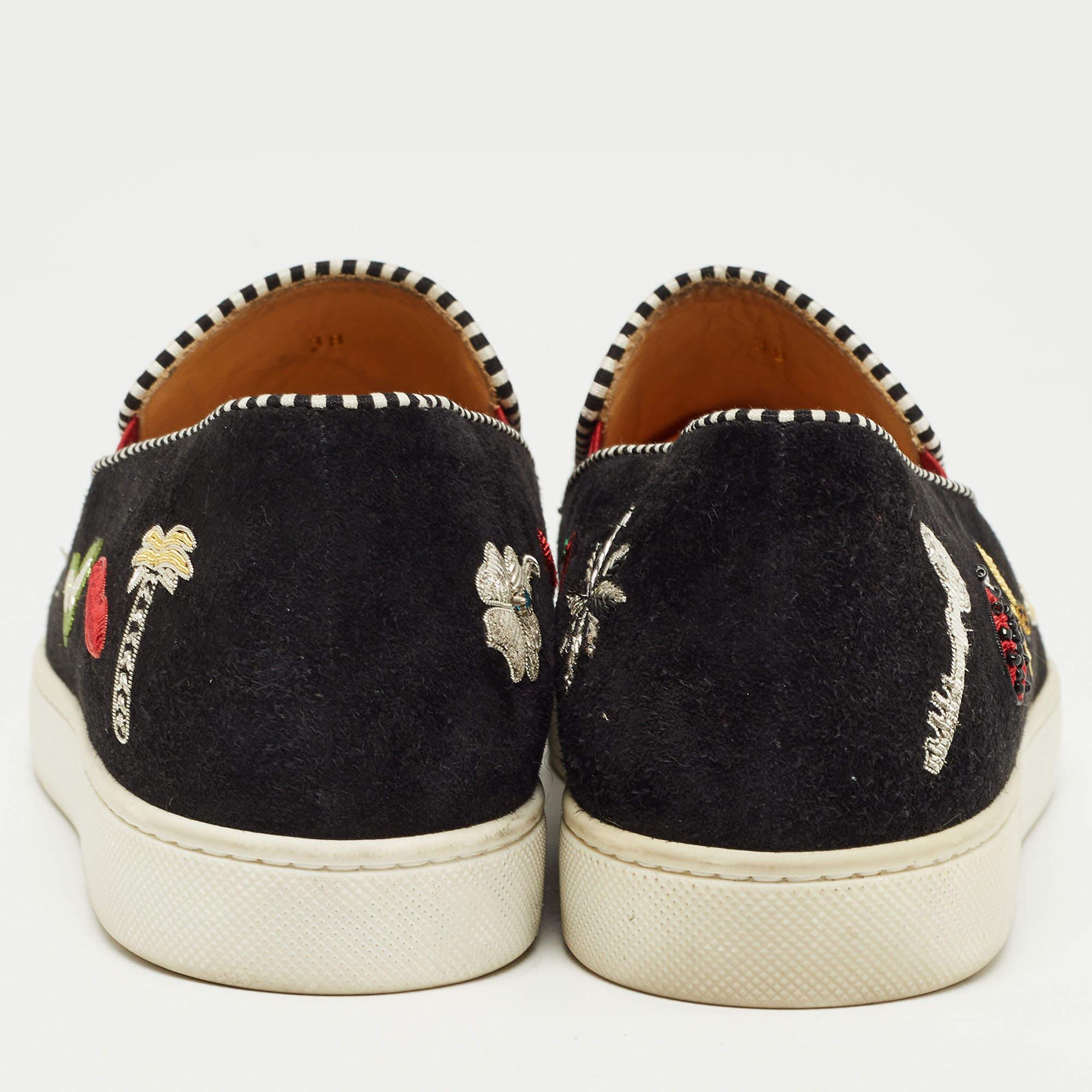 Christian Louboutin Black Suede Pik N Luck Sneakers Size 38 In Good Condition For Sale In Dubai, Al Qouz 2