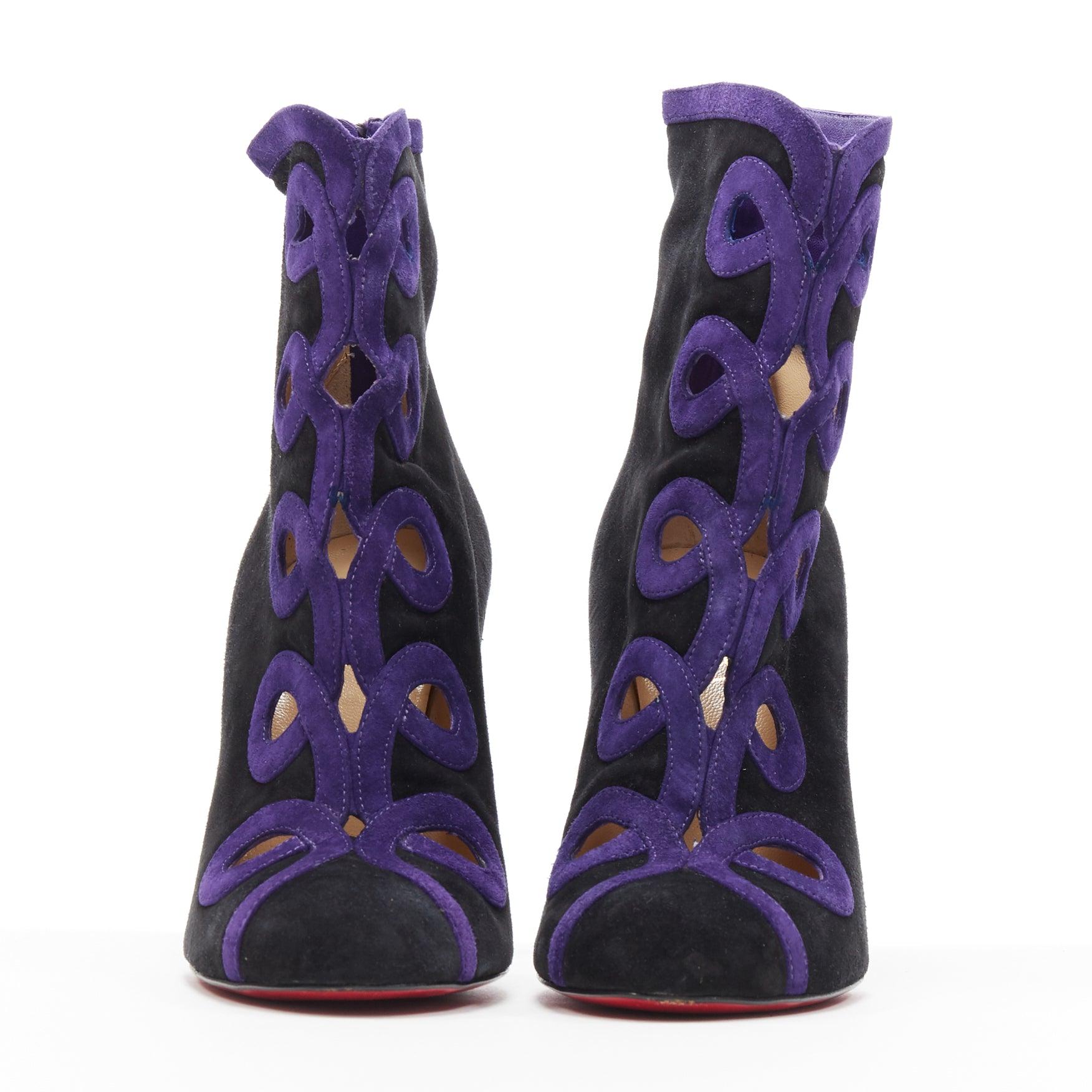 Noir CHRISTIAN LOUBOUTIN Bottines à talons hauts en daim noir et violet avec découpe tourbillonnante EU36 en vente