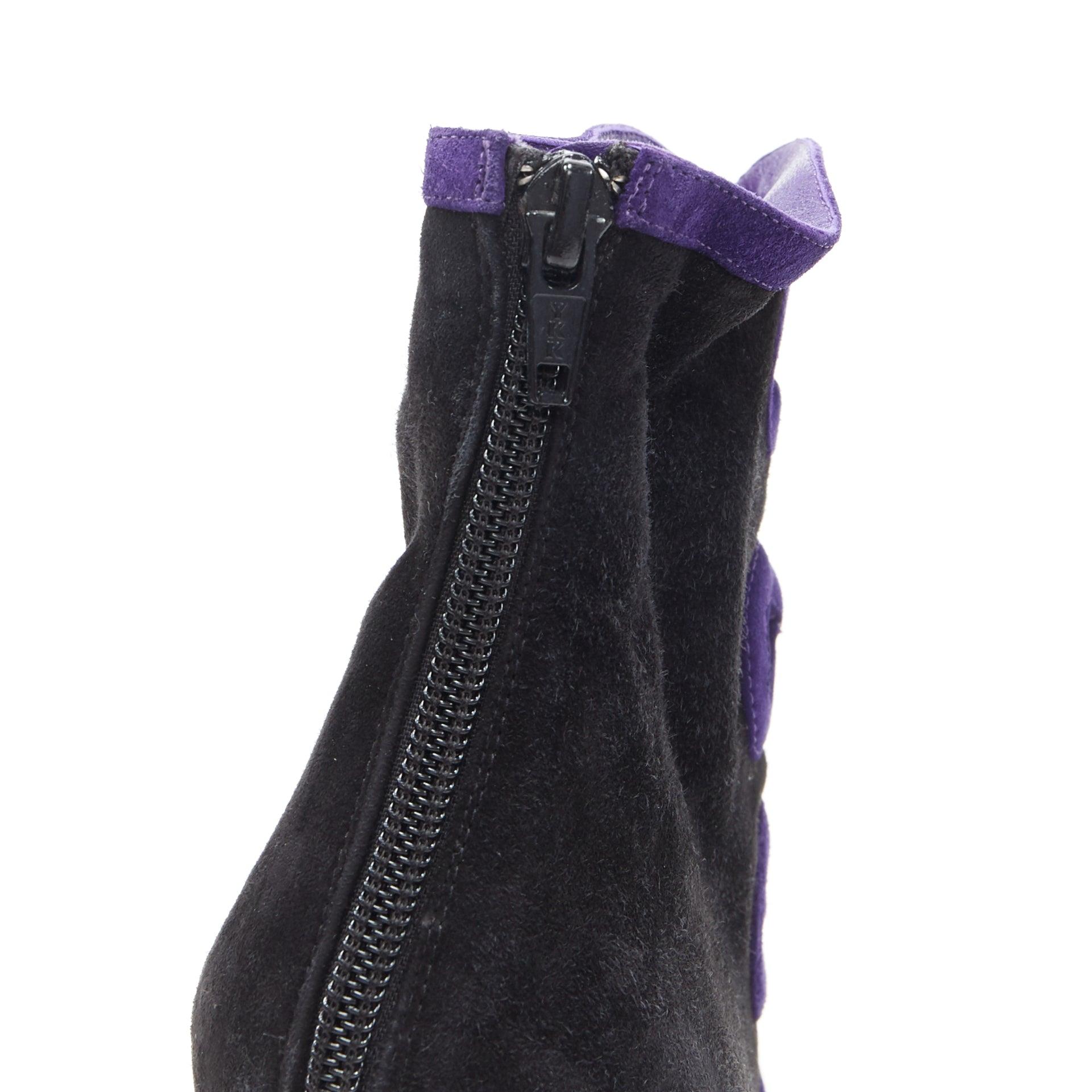 CHRISTIAN LOUBOUTIN Bottines à talons hauts en daim noir et violet avec découpe tourbillonnante EU36 en vente 3