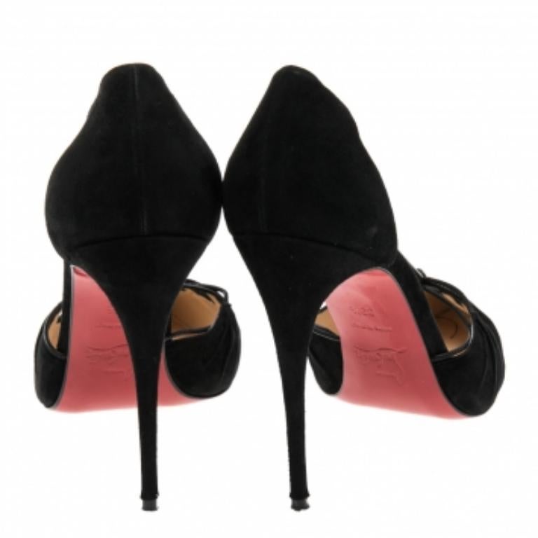 Donna Christian Louboutin Nero Suede Riri Pointed Toe Pumps Taglia 39.5 in vendita
