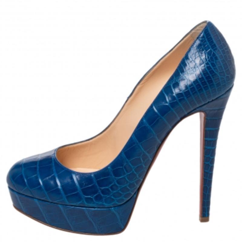  Christian Louboutin escarpins Bianca à plateforme en cuir d'alligator bleu, taille 39 Pour femmes 