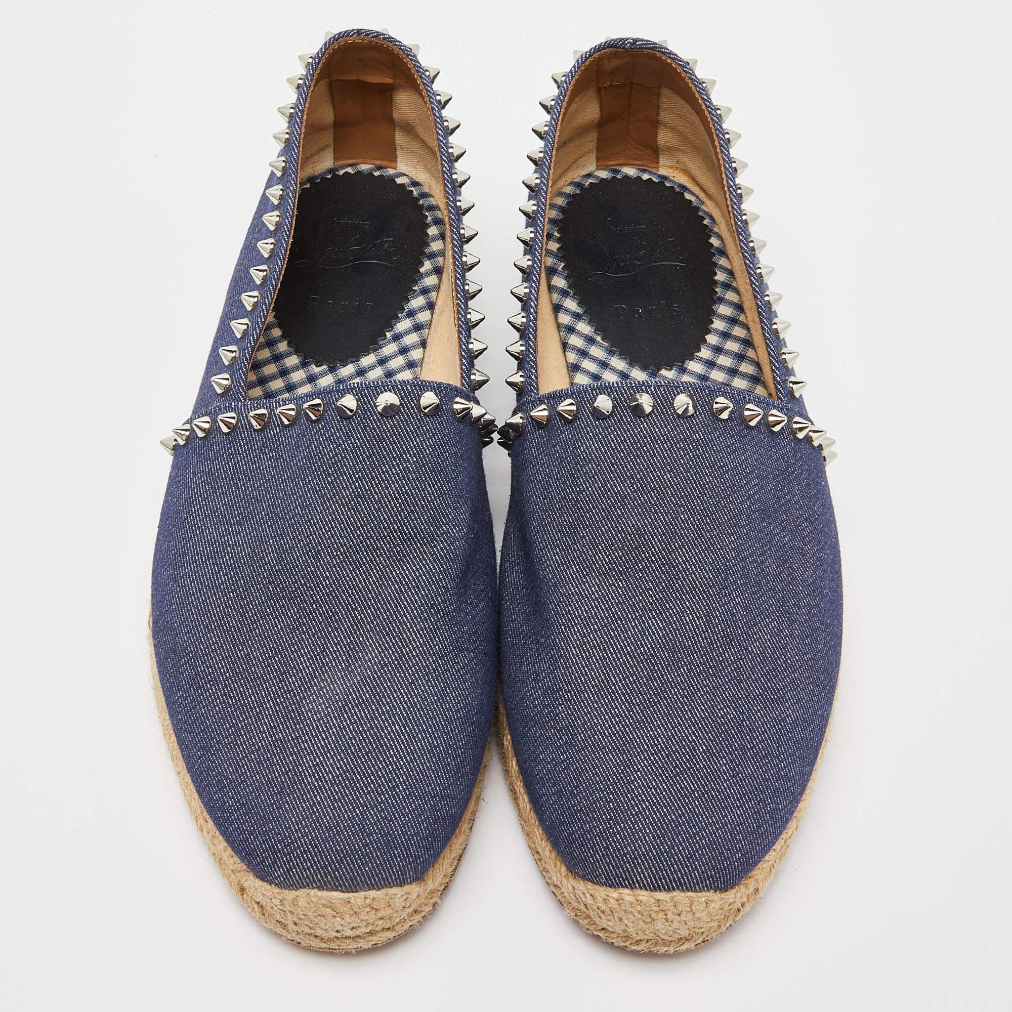 Wonderfully-crafted shoes added with notable elements to fit well and pair perfectly with all your plans. Make these designer espadrilles yours today!

