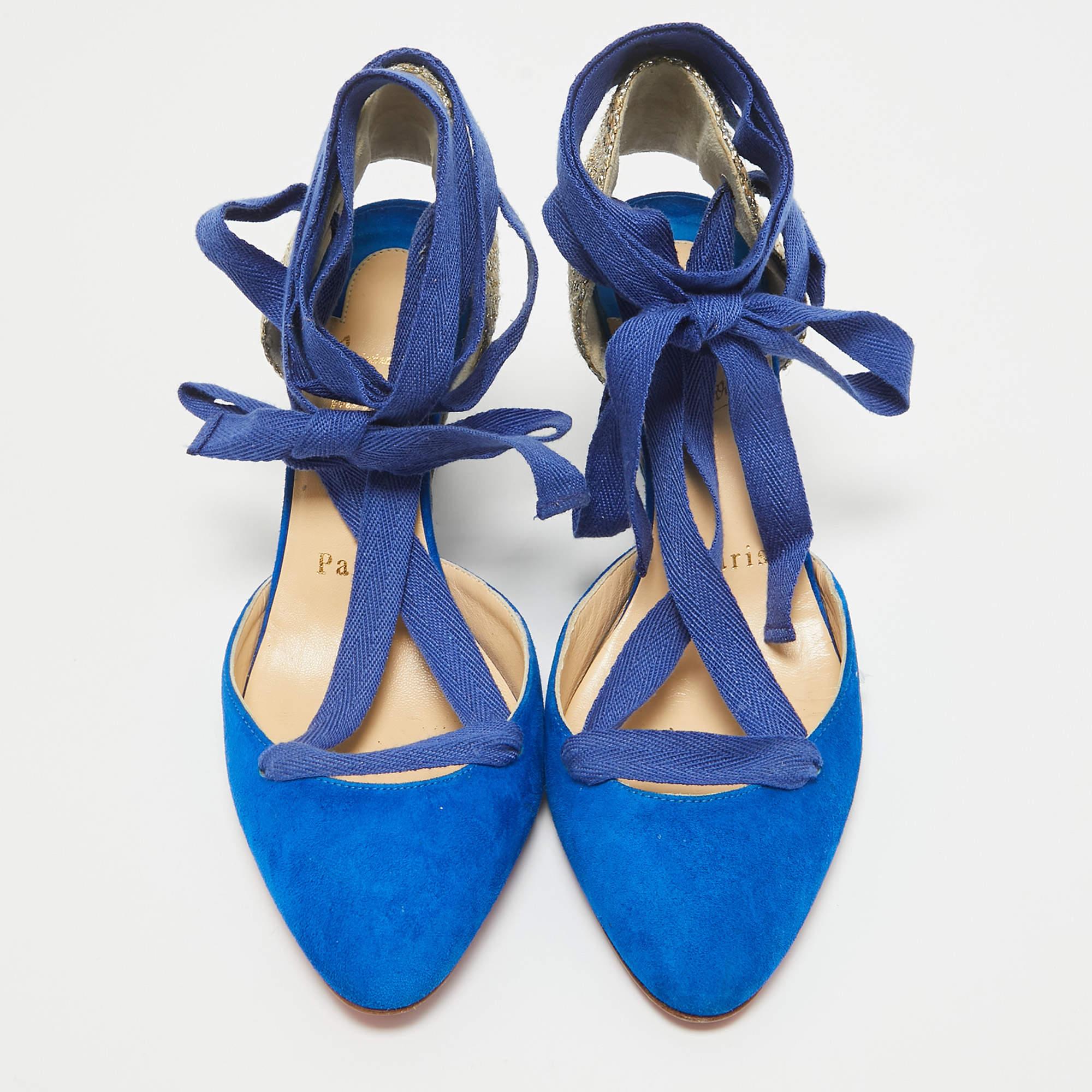 Christian Louboutin Bombas de cuña de rafia y ante azul/dorado talla 36 Púrpura en venta