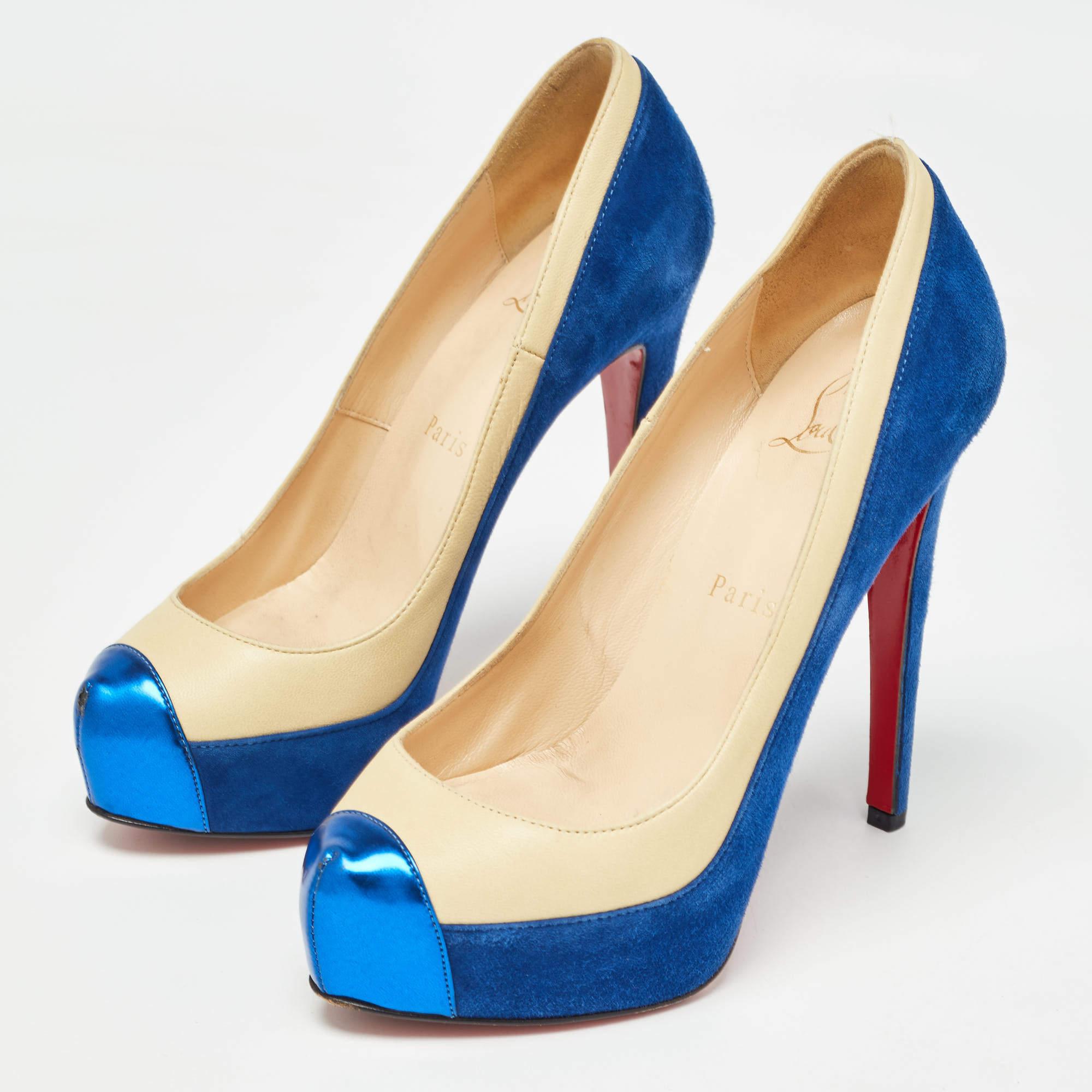 Affichez un style élégant avec cette paire d'escarpins. Ces chaussures élégantes sont fabriquées à partir de matériaux de qualité. Ils sont posés sur des semelles durables et des talons élégants.