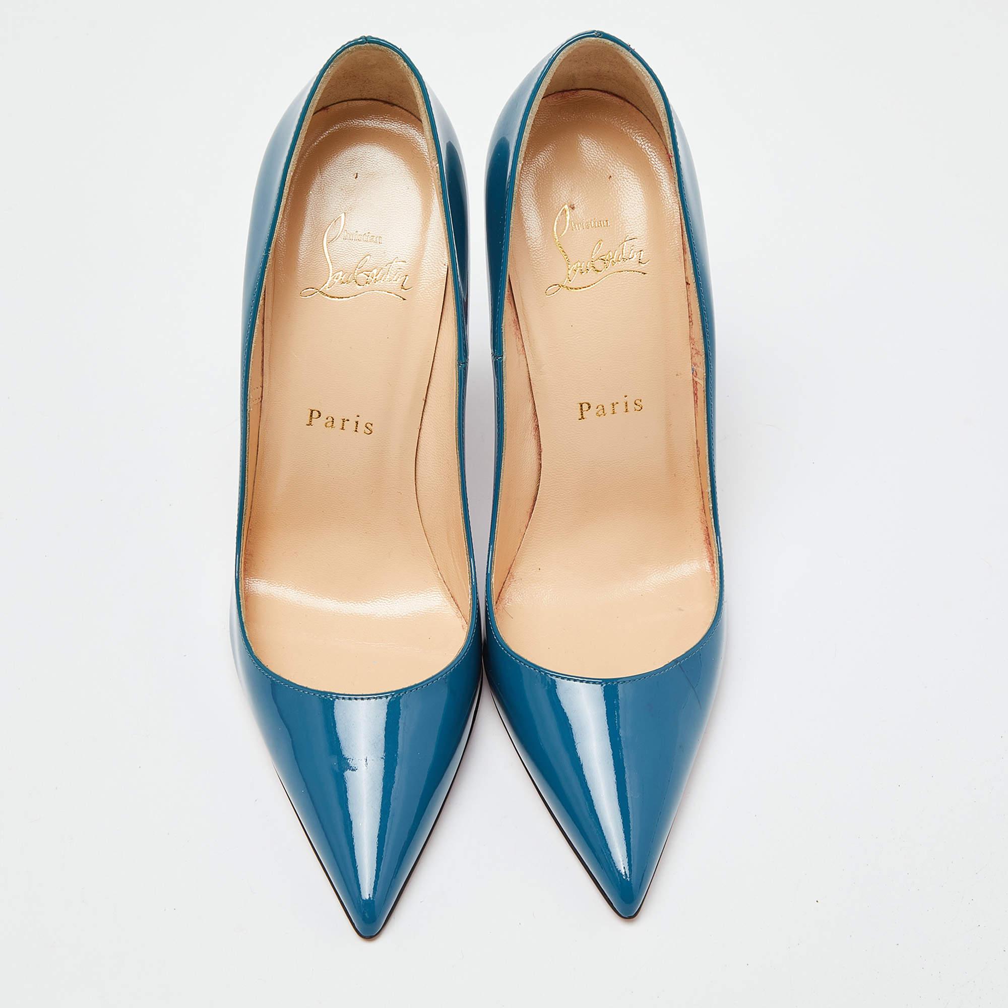 The architectural silhouette and contemporary design of this pair of Christian Louboutin pumps exemplify the brand's mastery in the art of stiletto making. Finely created from blue patent leather, it stands elegantly on 11cm heels. The signature