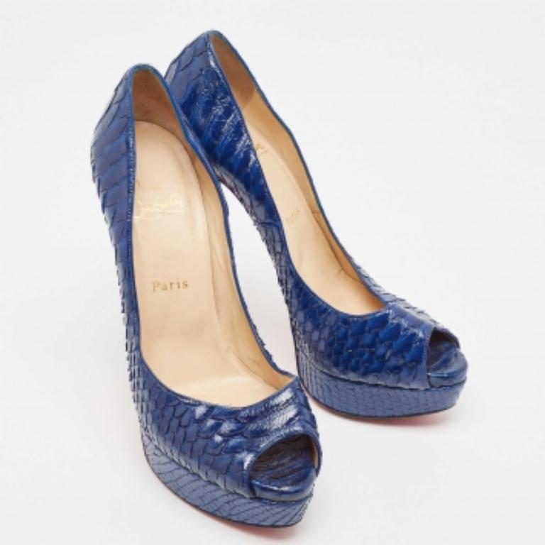 Christian Louboutin Blau Python Lady Peep Pumps Größe 39.5 im Zustand „Gut“ im Angebot in Dubai, Al Qouz 2