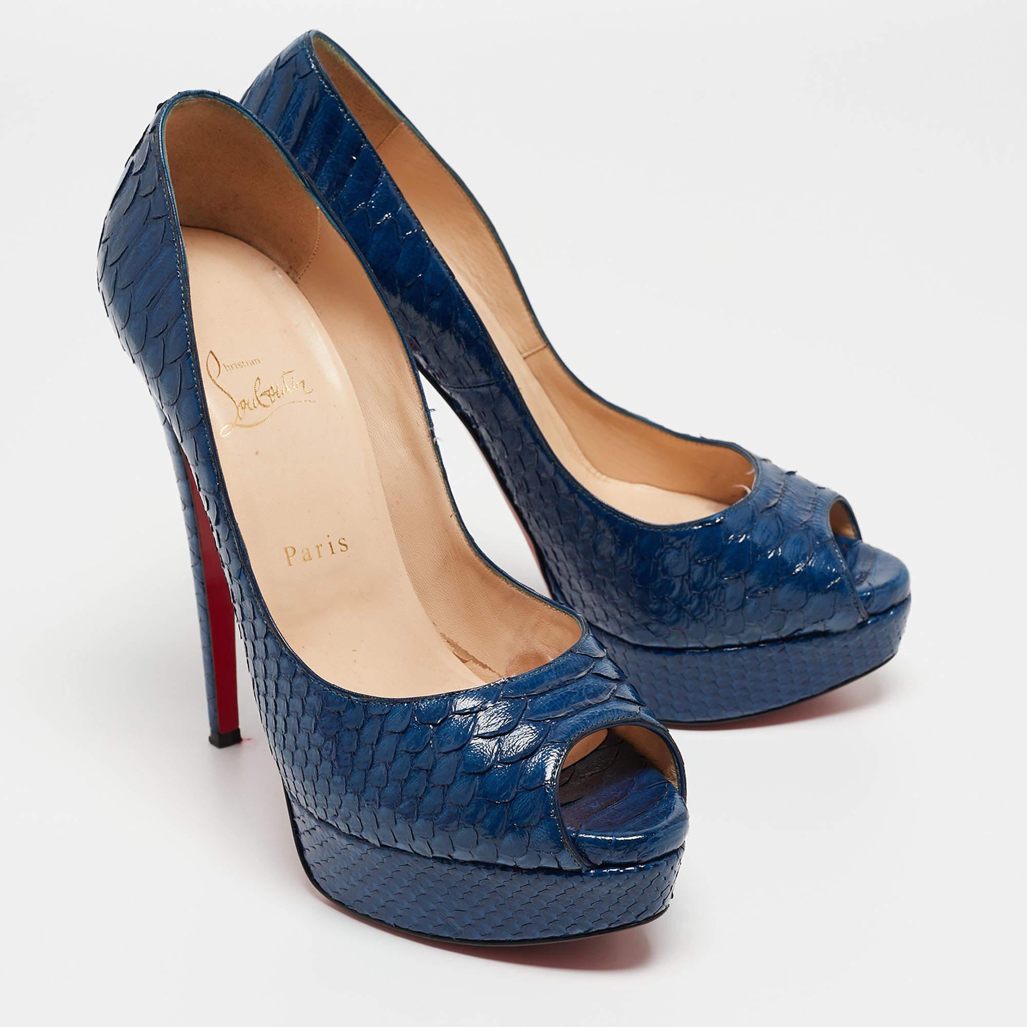 Christian Louboutin Blue Python Lady Peep Toe Pumps Size 39.5 In Good Condition For Sale In Dubai, Al Qouz 2