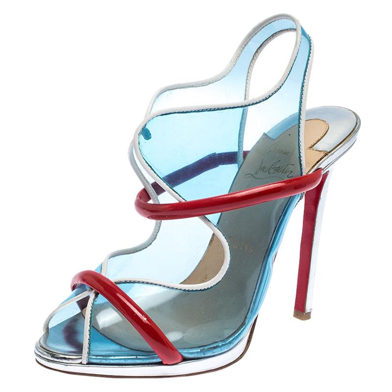 Contemporary, chic and very modern, these aqua Ronda sandals are all you need to make heads turn! They have been crafted from PVC and patent leather and styled with peep-toes. They flaunt a unique cut-out design on the vamps and come equipped with