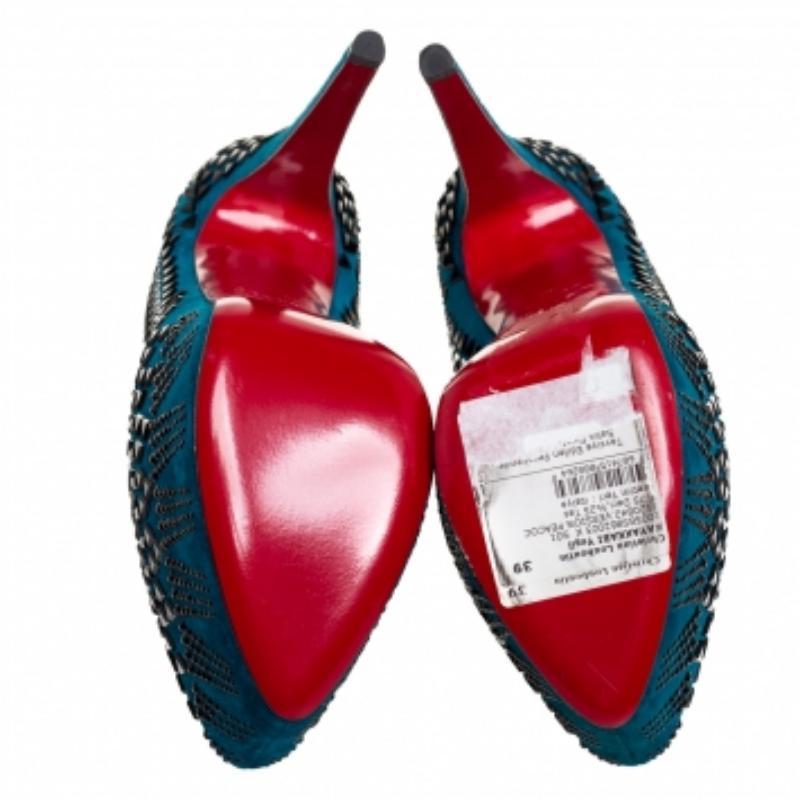 Christian Louboutin Blue Suede Decorapump Embellished Platform  Pumps Size 39 In Good Condition For Sale In Dubai, Al Qouz 2