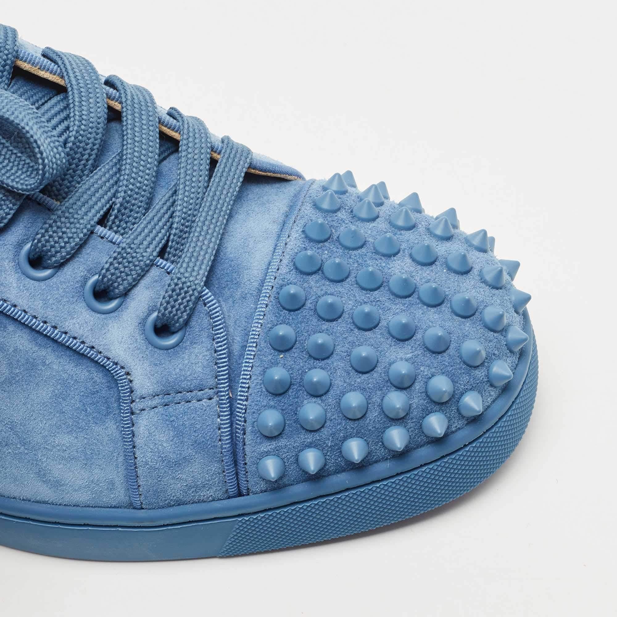Christian Louboutin Blue Suede Louis Junior Spikes Sneakers Size 40.5 In New Condition In Dubai, Al Qouz 2