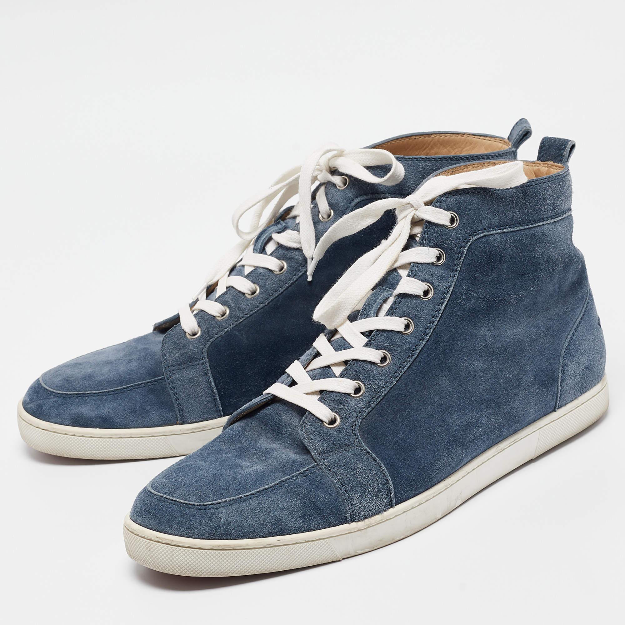 Add a statement appeal to your outfit with these sneakers. Made from premium materials they feature lace up vamps and relaxing footbeds. The durable sole of this pair aims to provide you with everyday ease.