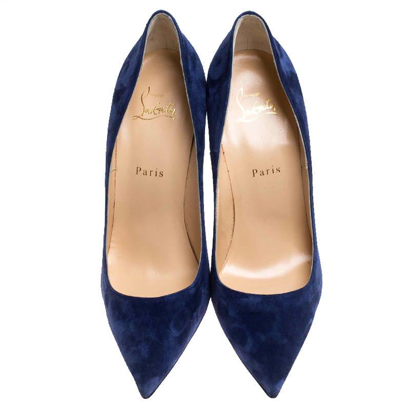 Step out in style wearing this pair of pumps by Christian Louboutin for your next outing. Crafted from blue suede, these would be an elegant addition to your wardrobe. Pointed toes, red soles and 13 cm heels make them ready to be worn.

Includes: