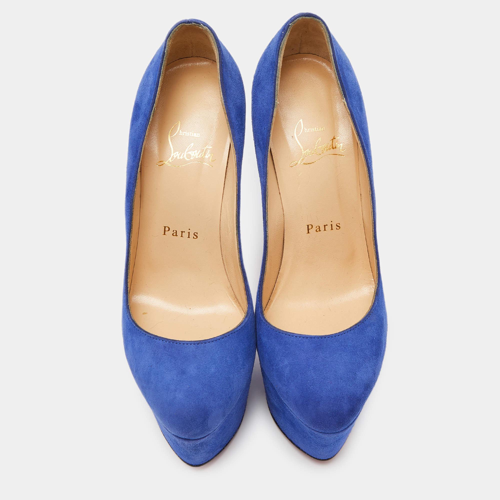Bleu Christian Louboutin - Escarpins à plateforme Victoria en daim bleu, taille 36 en vente