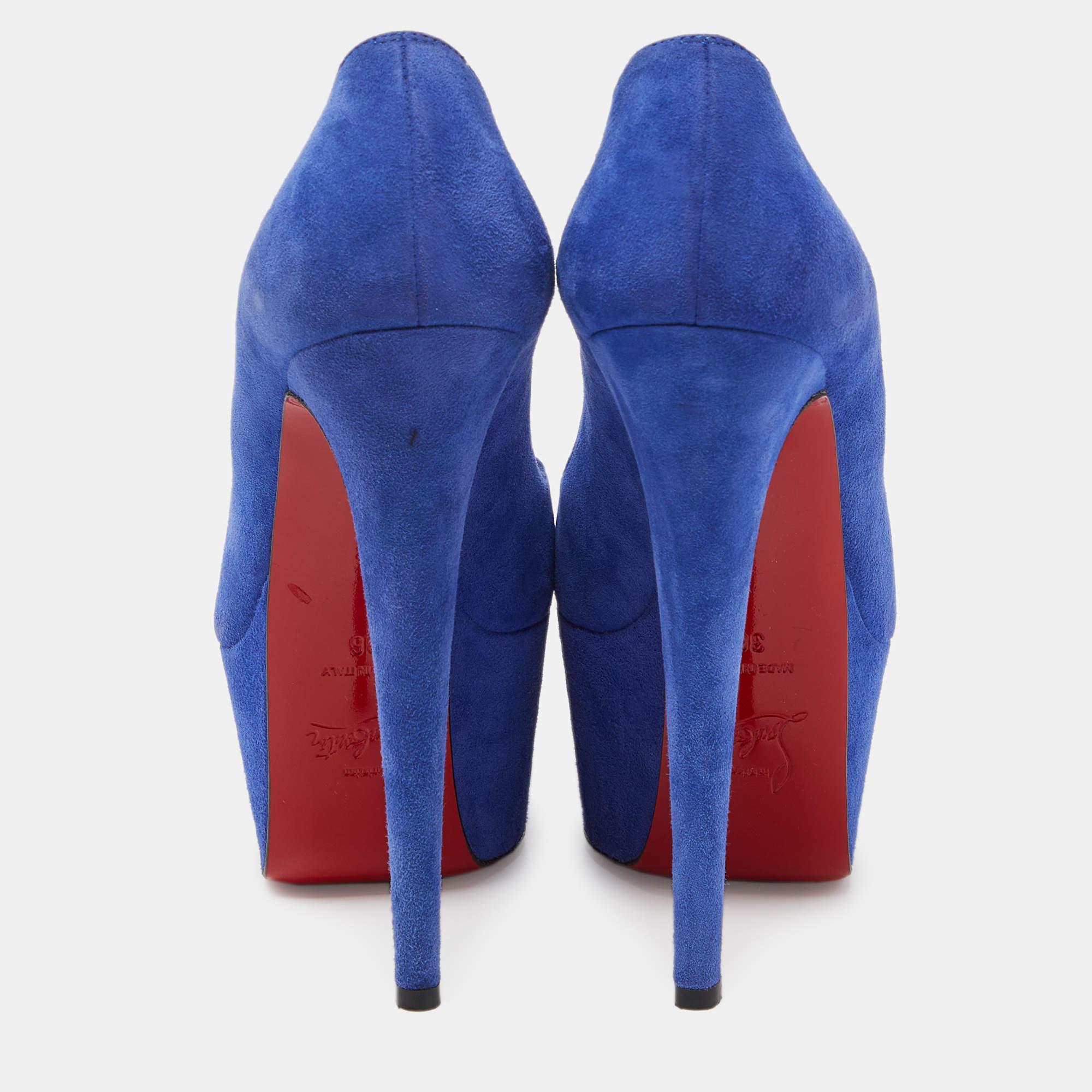 Christian Louboutin - Escarpins à plateforme Victoria en daim bleu, taille 36 Pour femmes en vente