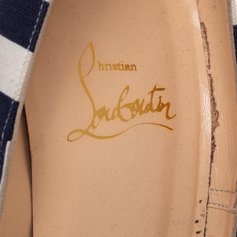 Christian Louboutin Blau/ Weiß Lackleder gestreift Spike Größe 38.5 2