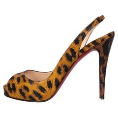 Christian Louboutin Marrón Animal Print Cuero Tacones Sz.38