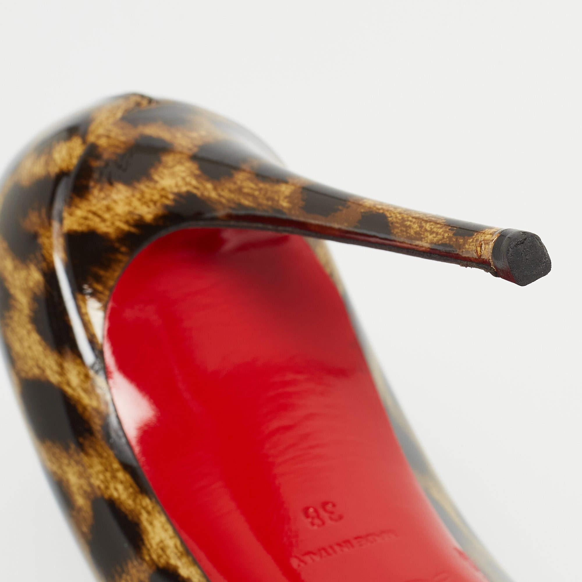 Women's Christian Louboutin Brown/Beige Leopard Print Patent Leather Doracora Pumps Size For Sale