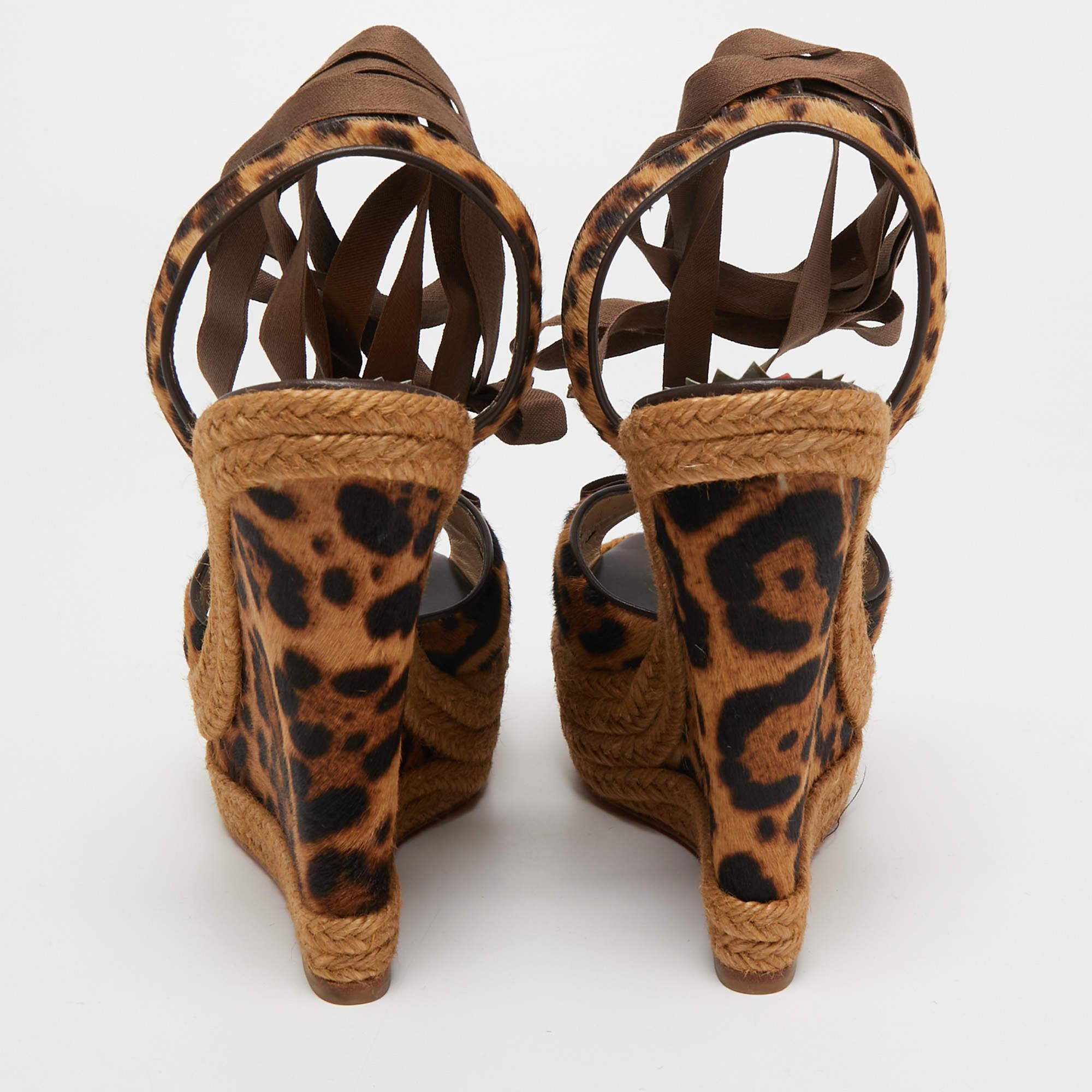 Christian Louboutin Brown/Black Calf Hair and Fabric Isabelle Wedge Size 41 In New Condition In Dubai, Al Qouz 2