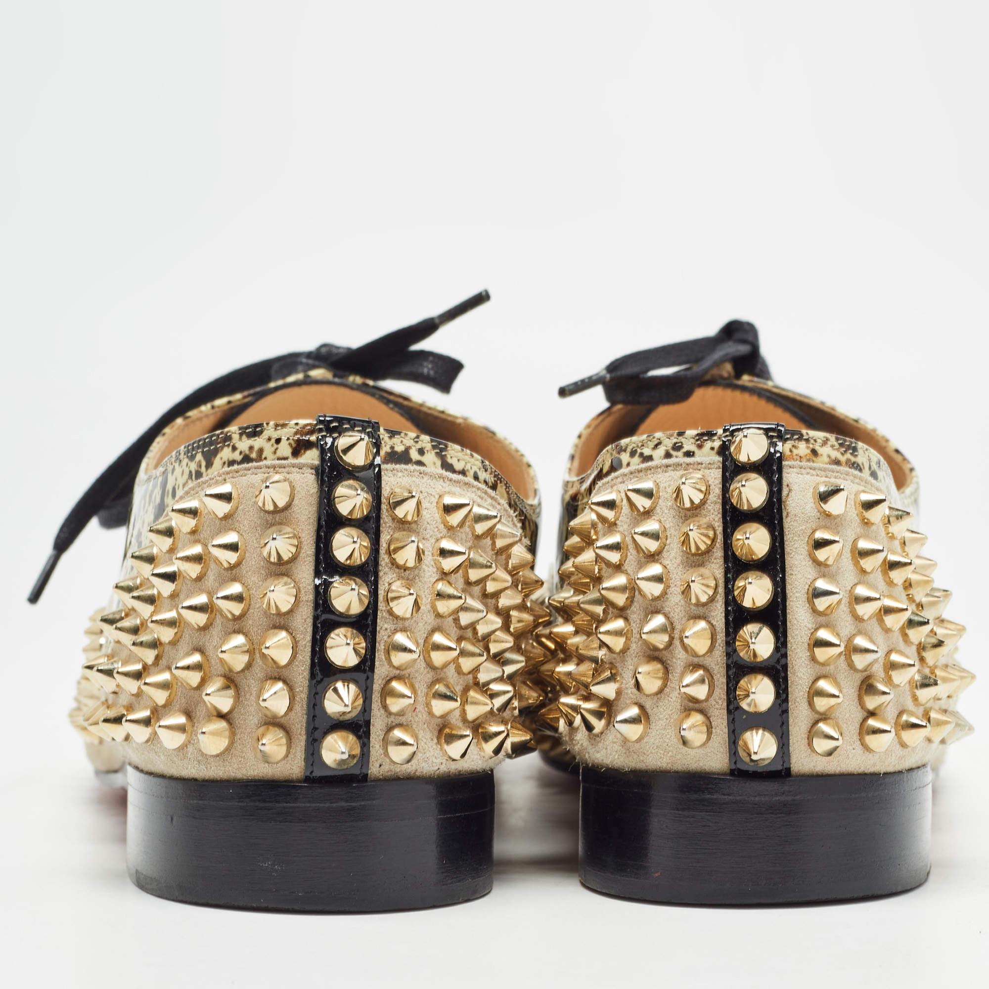 Christian Louboutin Chaussures à talon aiguille Freddy en daim et PVC Brown/Black Taille 40.5 Pour femmes en vente