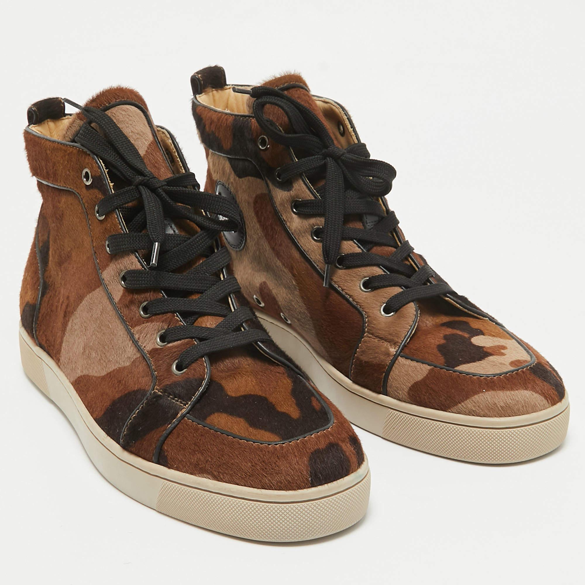 Christian Louboutin Brown Kalb Haar Rantulow Orlato High Top Turnschuhe Größe 45 im Zustand „Hervorragend“ in Dubai, Al Qouz 2
