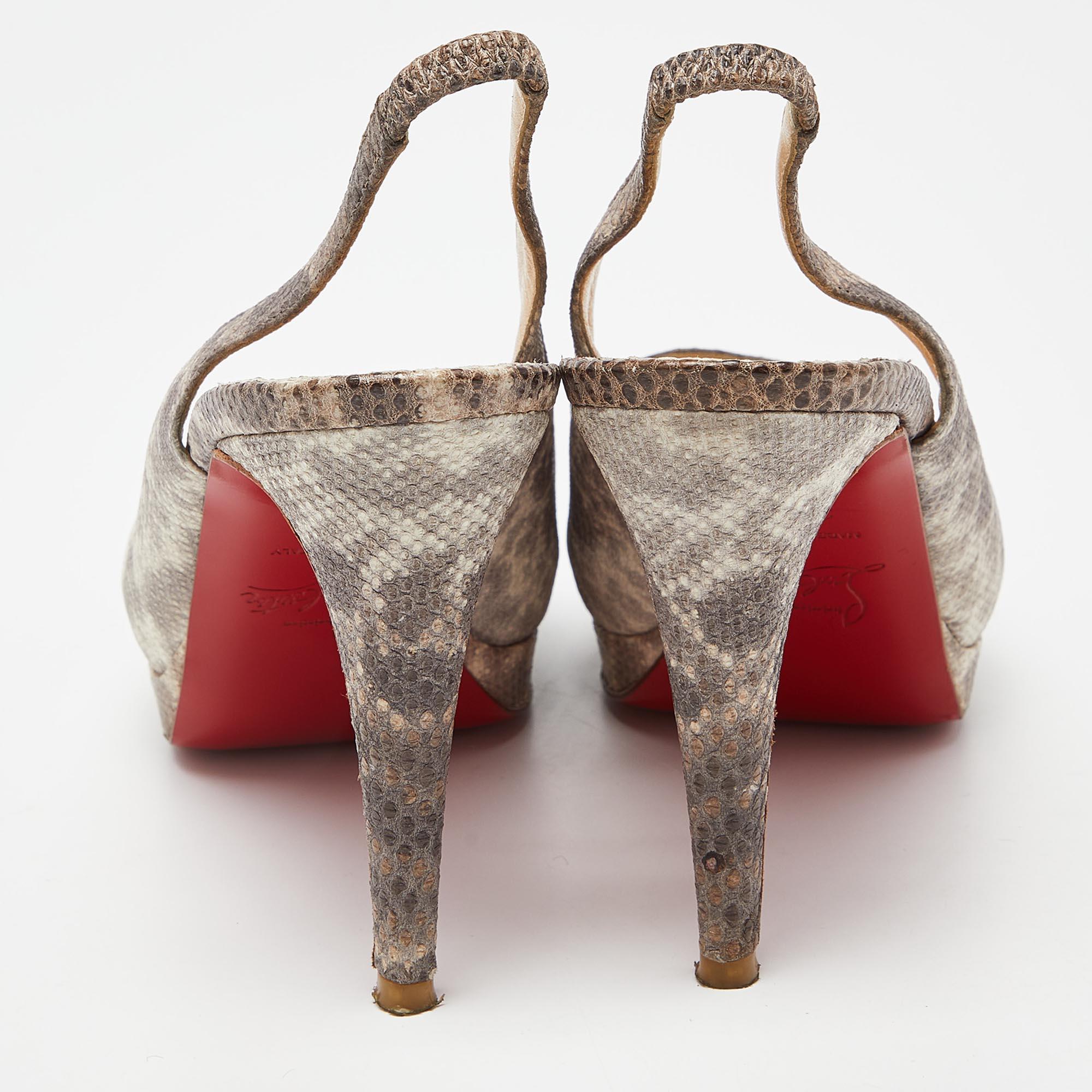 Christian Louboutin Brown Peep Toe Slingback Pumps Size 37.5 Pour femmes en vente