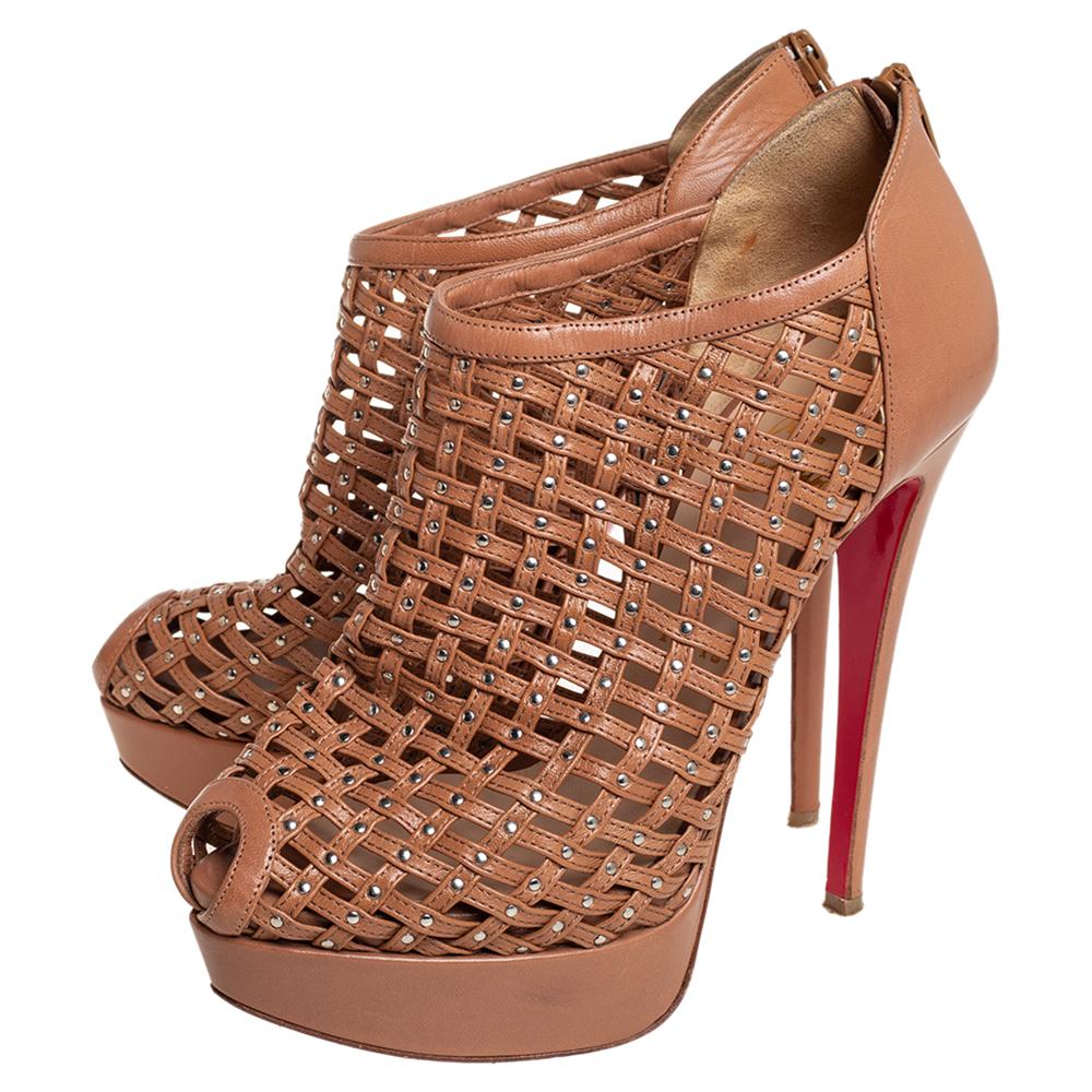 Christian Louboutin Brown Leather Kasha Caged Peep Toe Booties Size 38.5 In Good Condition In Dubai, Al Qouz 2