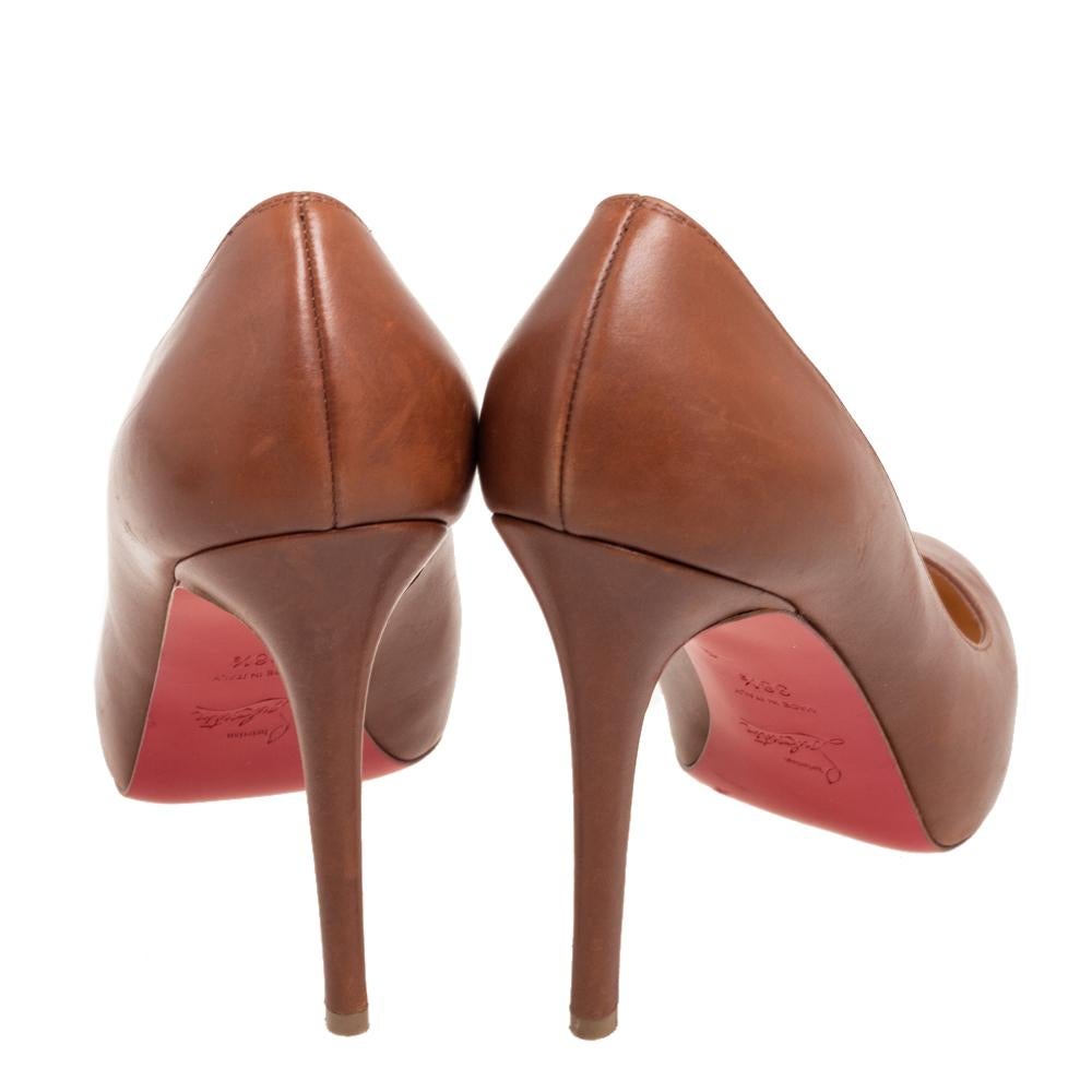 Christian Louboutin Brown Leather New Simple Pumps Size 38.5 In Good Condition For Sale In Dubai, Al Qouz 2