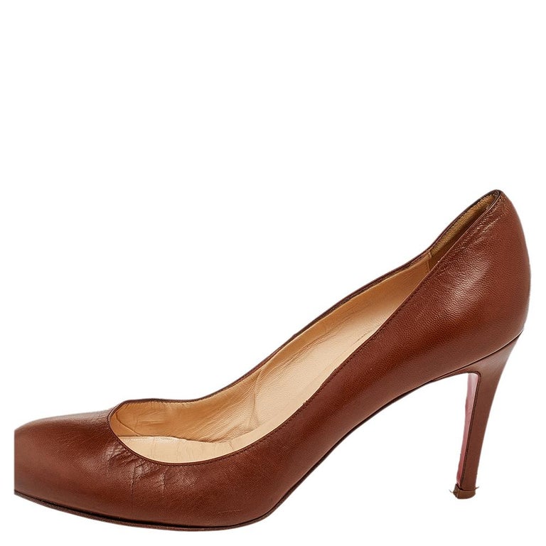 Christian Louboutin Brown Leather Simple Pumps Size 39 For Sale at 1stDibs