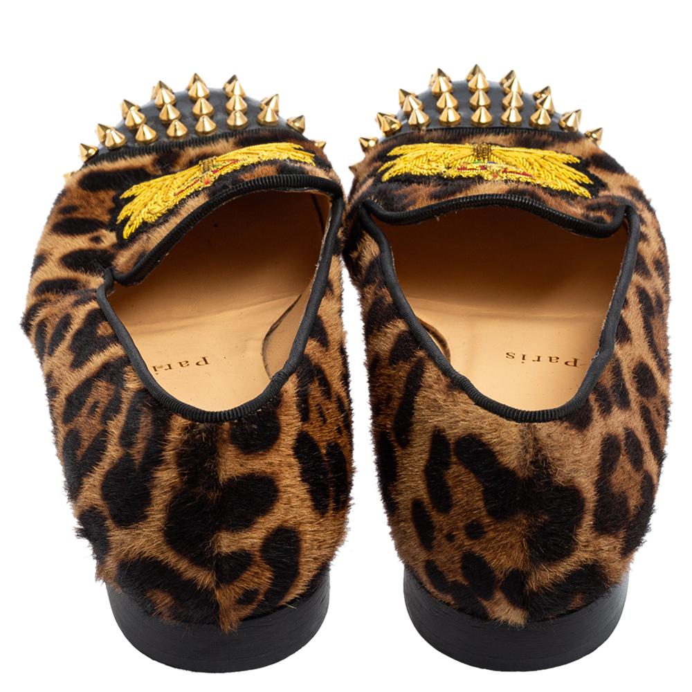 Christian Louboutin Brown Leopard Print Black Patent Leather Loafers Size 37 In Good Condition For Sale In Dubai, Al Qouz 2