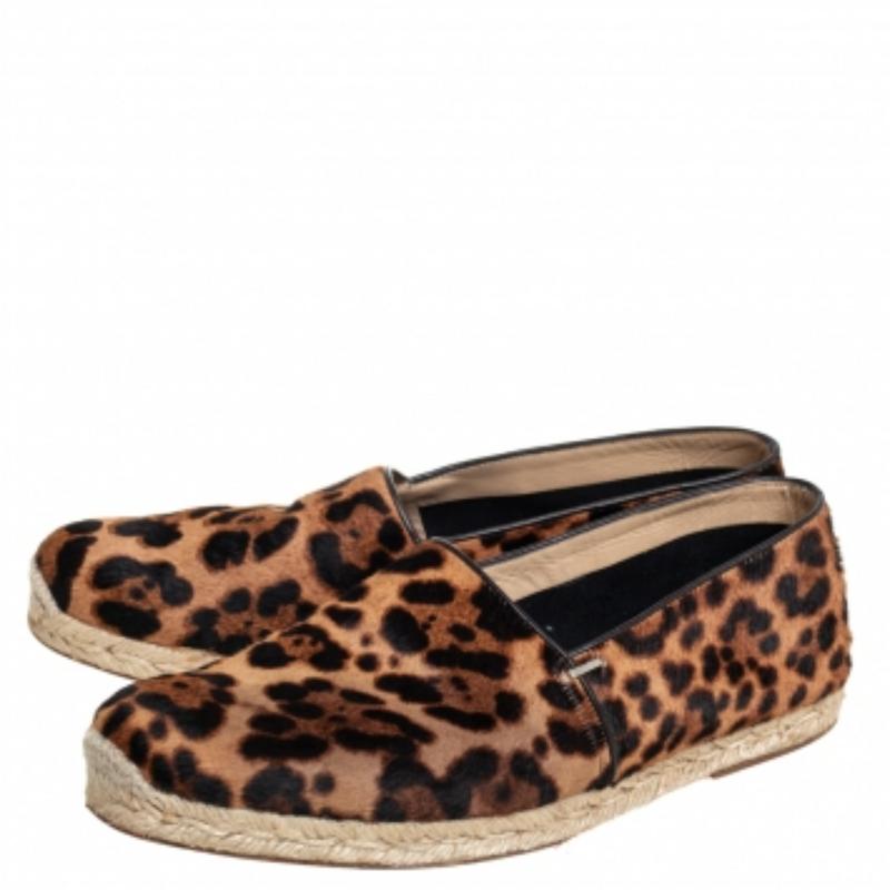 Christian Louboutin Brown Leopard Print Calf Hair Slip On Espadrilles Size 43 In Good Condition For Sale In Dubai, Al Qouz 2