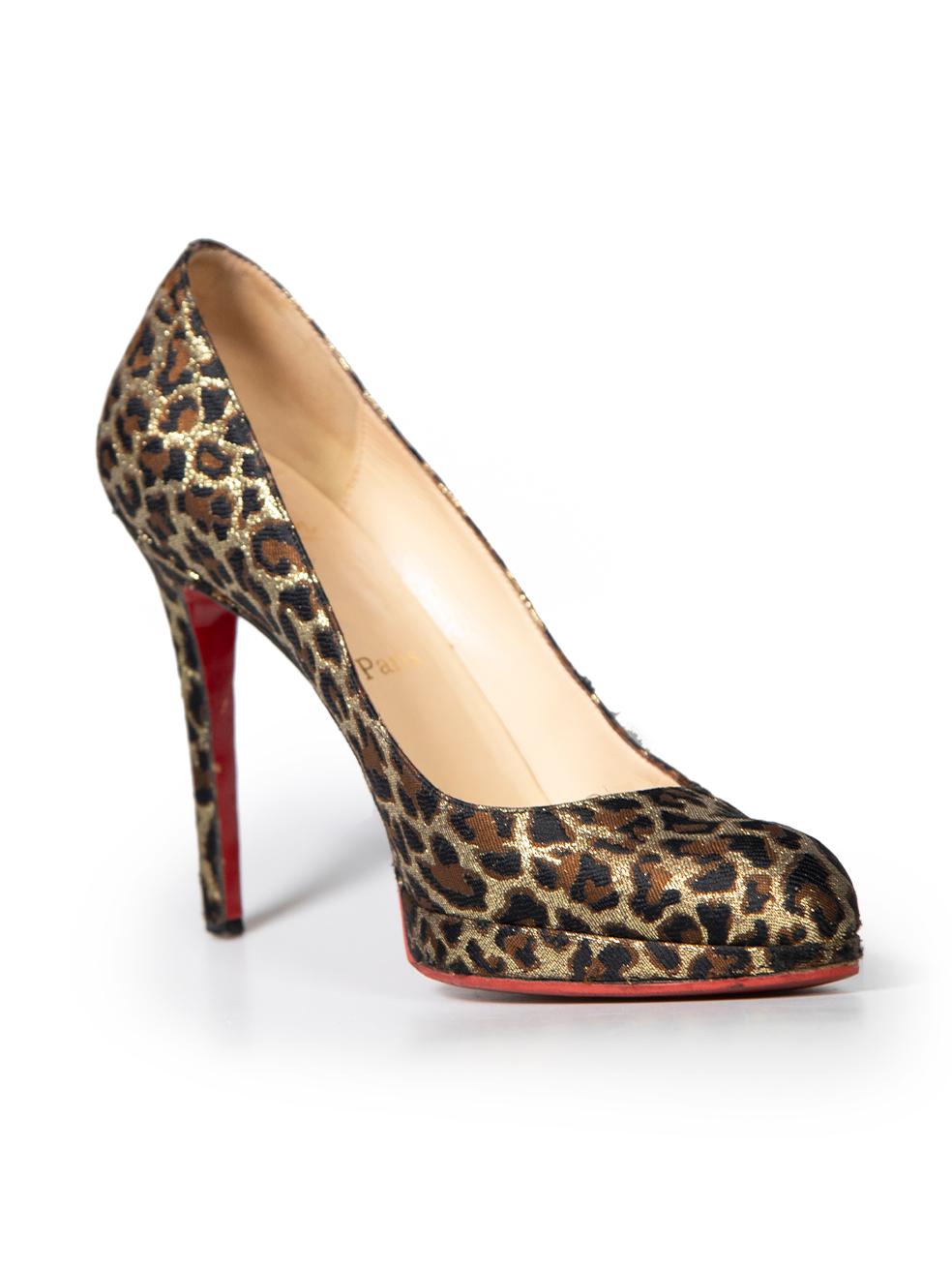 CONDITION is Good. General wear to heels is evident. Moderate signs of wear to overall fabric with fraying around edges, soles have been resoled and light indentations to heels on this used Christian Louboutin designer resale item.
 
 
 
 Details
 
