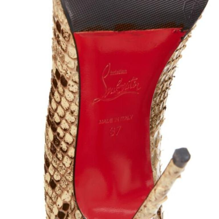 CHRISTIAN LOUBOUTIN escarpin à bout pointu en cuir naturel écaillé Brown EU37 en vente 5