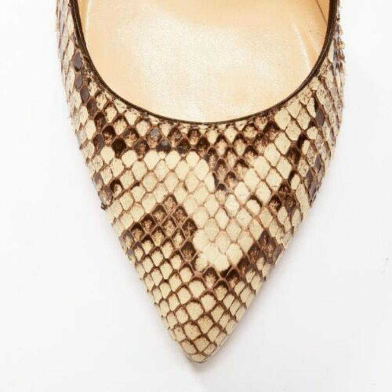 CHRISTIAN LOUBOUTIN escarpin à bout pointu en cuir naturel écaillé Brown EU37 en vente 1