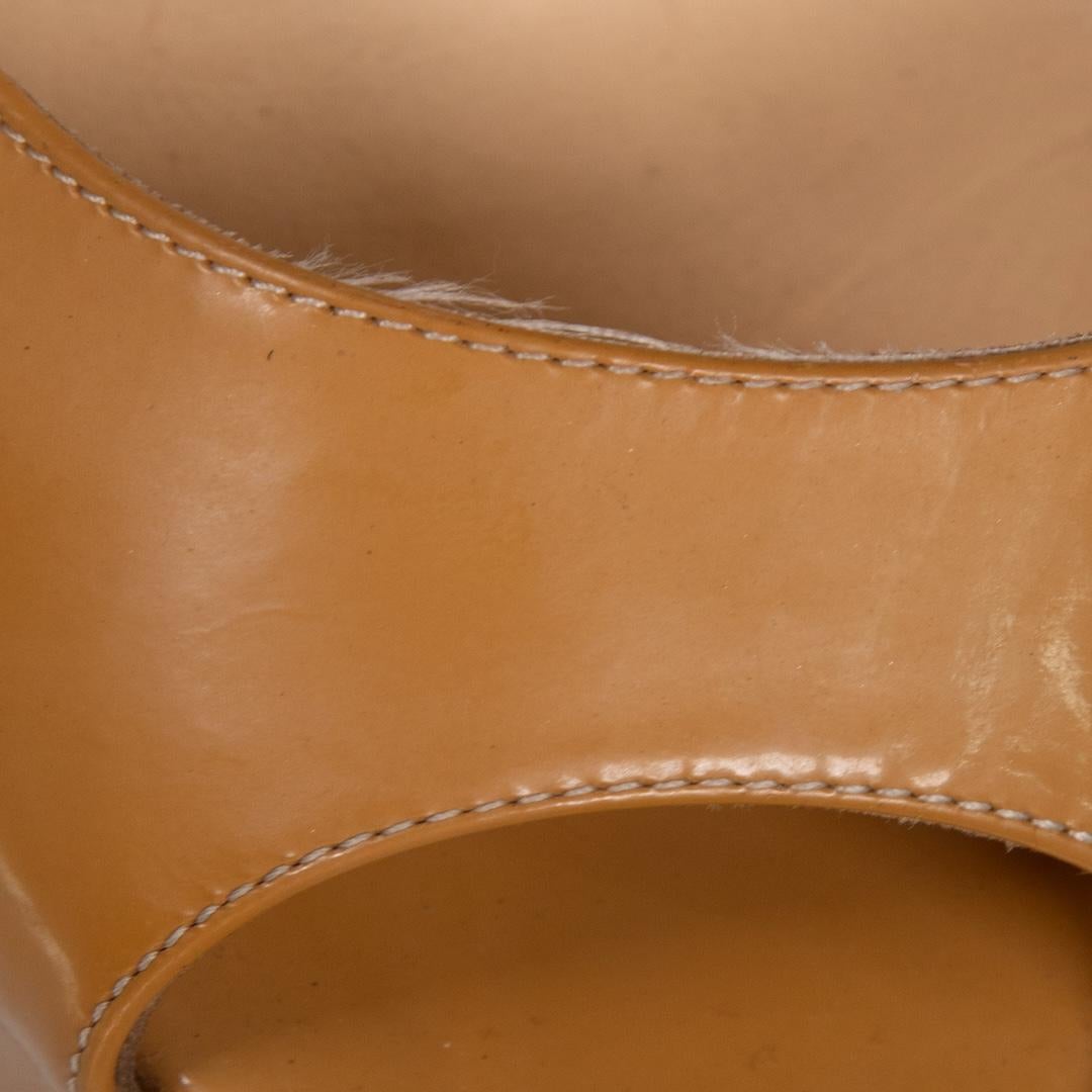 Christian Louboutin Brown Peep Toe Platform Heels Size IT 40.5 Pour femmes en vente