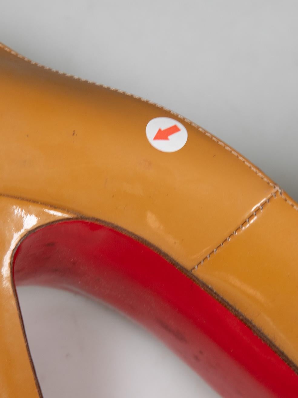 Christian Louboutin Brown Peep Toe Platform Heels Size IT 40.5 en vente 4