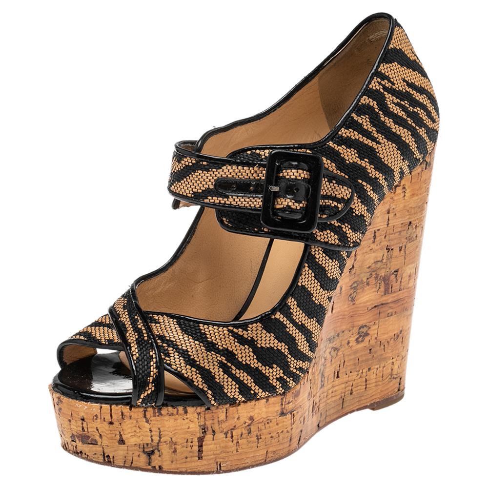 Christian Louboutin Brown Raffia Tiger Melides Wedge Sandals Size 38.5 For Sale 4
