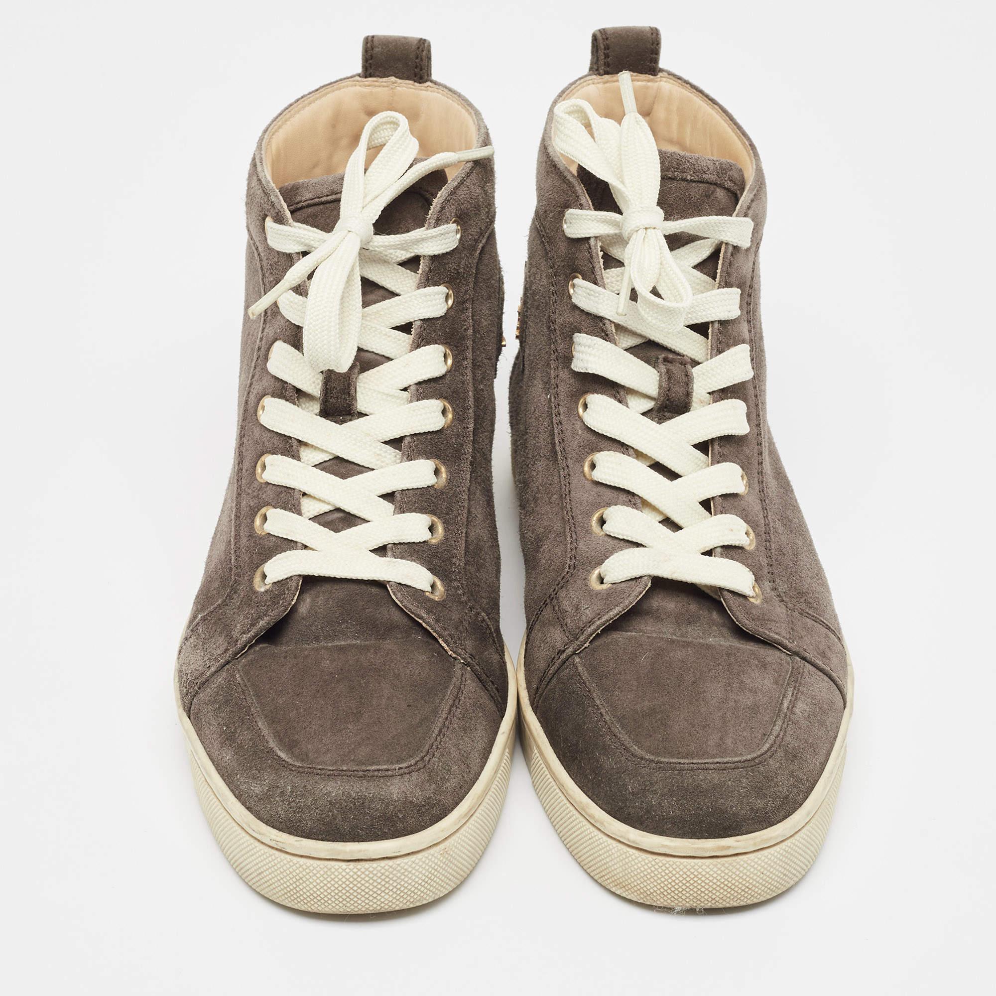 Christian Louboutin Brown Wildleder Rantus orlato High Top TurnschuheGröße 41 (Grau) im Angebot